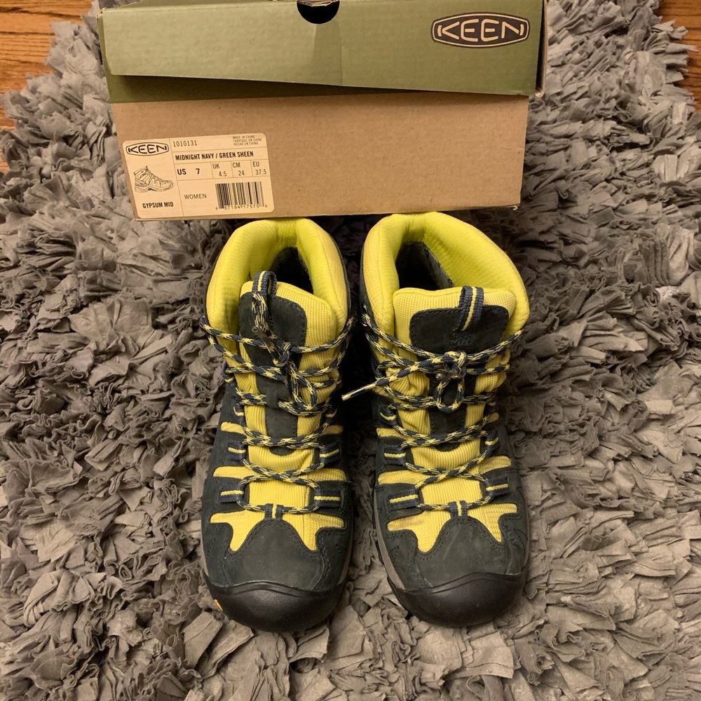 Keen Gypsum Mid Hiking Boots